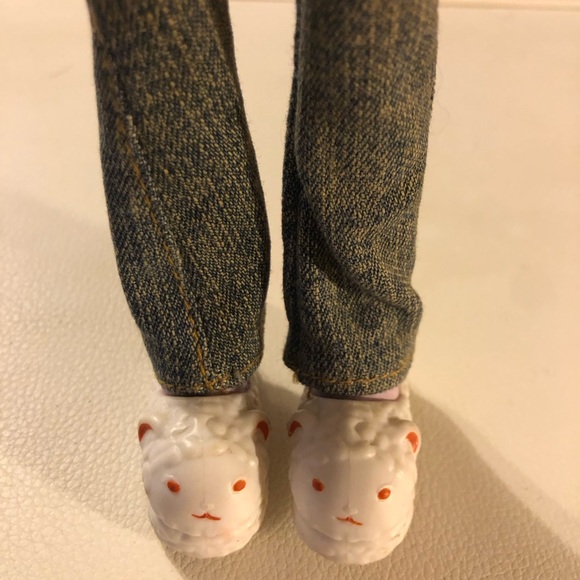 Lot Of 4 Bratz Dolls 2001 MGA Vintage Original Yasmin Chloe Please Read - Picture 16 of 16